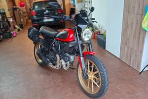 Ducati scrambler 