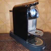Macchina caffè NESPRESSO CITIZ - pari a NUOVA