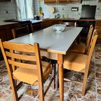 Tavolo da cucina estensibile fino a 2 metri