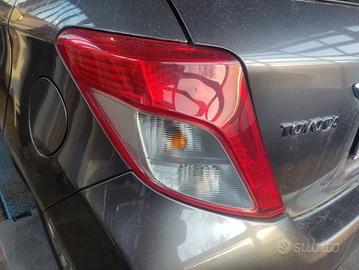 Fanale posteriore sinistro TOYOTA YARIS del 2012