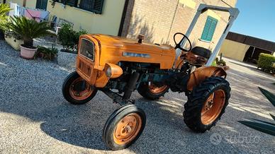 Trattore fiat 215