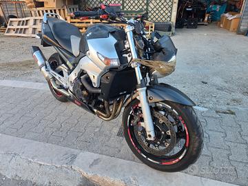 SUZUKI GSR 600 - 2006