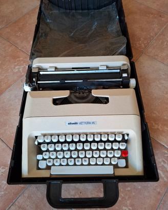 Macchina da scrivere 