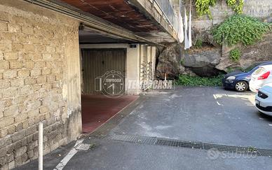 Box a Gravina di Catania Via Don Bosco 1 locali