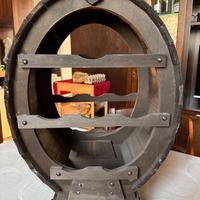 Cantinetta a forma di botte