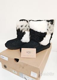 UGG nuovi 32. 5