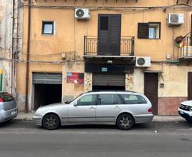 Opificio + magazzino zona Acquasanta