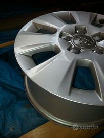 cerchi in lega R15 originali Audi 