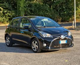 Toyota Yaris 1.5 Hybrid 5 porte Business 2017-E6 A