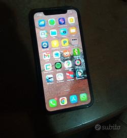 Iphone 11 riconsizionato buono stato meno batteria