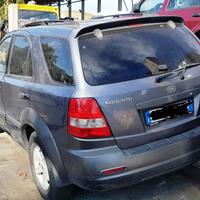 Ricambi kia sorrento 2.5 t.d. anno 2004