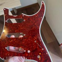 Battipenna Strato No Fender vintage red tortoise