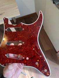 Battipenna Strato No Fender vintage red tortoise