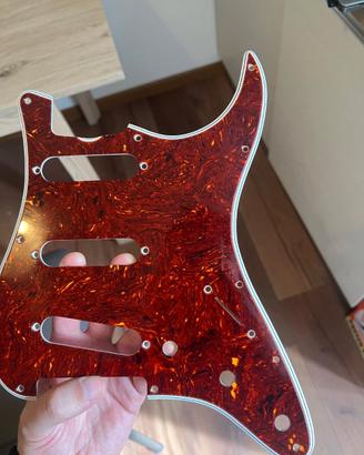 Battipenna Strato No Fender vintage red tortoise