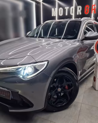 Alfa Romeo Stelvio 2.2 Turbodiesel 190 CV AT8 RWD 