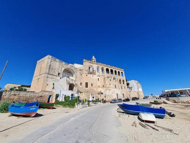 6 LOCALI A POLIGNANO A MARE