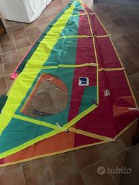 Vela per wind surf