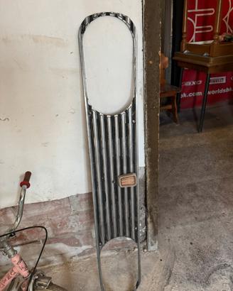 mascherina calandra anteriore Fiat 850 T