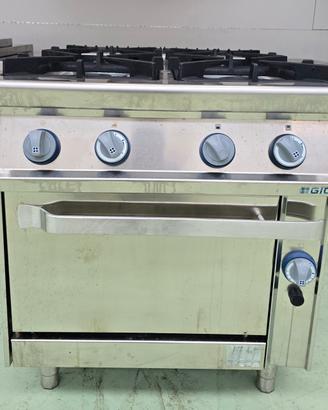 cucina 4 fuochi 