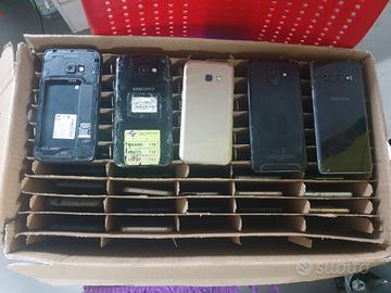 Lotto Smartphone Samsung rotti non testati