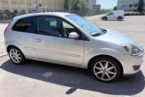 Ford Fiesta 1.2 Benzina/GPL 2008 – 129.000 km