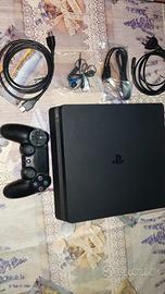 Play station 4 + giochi ( gta , assassins creed)