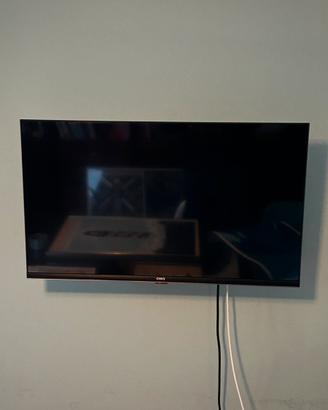 CHiQ L32H7A HD Smart TV 32”