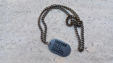 Catenina / piastrina in stile metal / militare