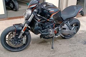 Ducati Monster 821