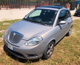 Lancia Ypsilon 07