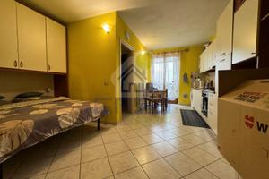 Monolocale a Crema