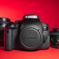 Canon eos 750D + due obiettivi e accessori