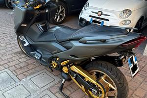 T Max 560 tech max 2022