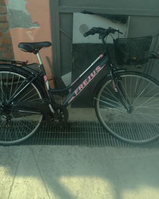 Bici donna trekking Frejus Storm 28" Revisionata