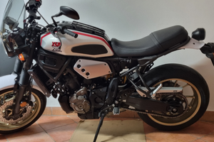 Yamaha XSR700 X Tribute 2020 Akrapovic Ohlins