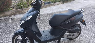 scooter peugeot
