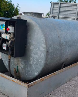 botte cisterna zincata 2000 litri con conta litru