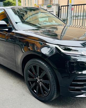 Range rover velar R dynamic black