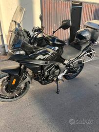 CF moto 700