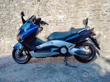 Yamaha Tmax 500