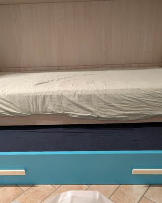 Letto singolo con letto estraibile 