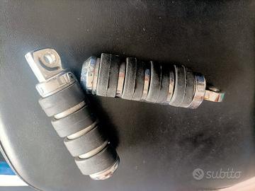 Pedalini pedana posteriore per Moto Custom