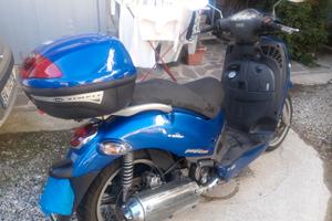 scooter Kymco people 250