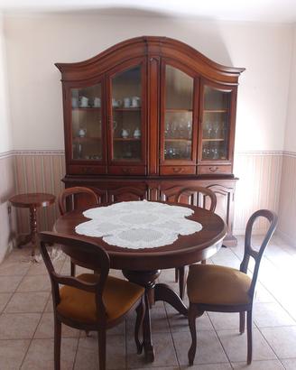 mobili armadi e  vetrina 