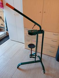 Tappatrice ferro  funzionante