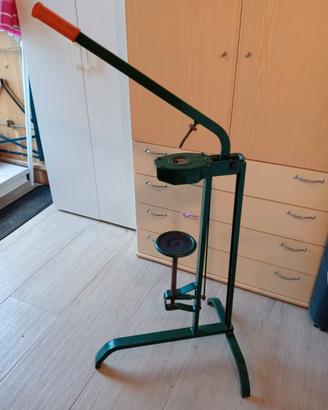Tappatrice ferro  funzionante