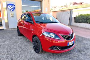 Lancia Ypsilon 1.0 FireFly Hybrid 70cv Silver