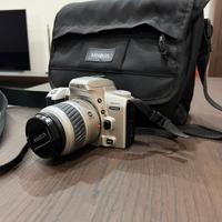 Minolta Dynax 404 si - Reflex monoculare 35mm