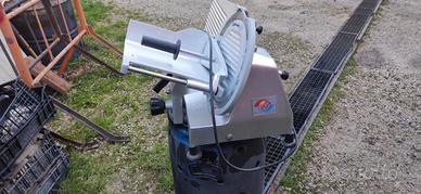 affettatrice 380v