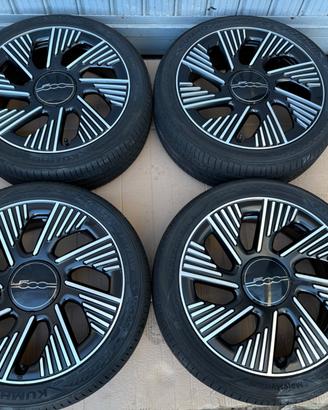 Ruote complete di cerchi da 17 pollici Fiat 500e